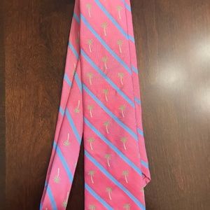 Vineyard Vines Pink Palm Tree Tie